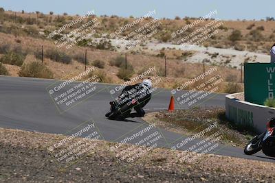 media/Apr-19-2025-AHRMA (Sat) [[3d98ca3309]]/Race/Group 1/Turn 4/